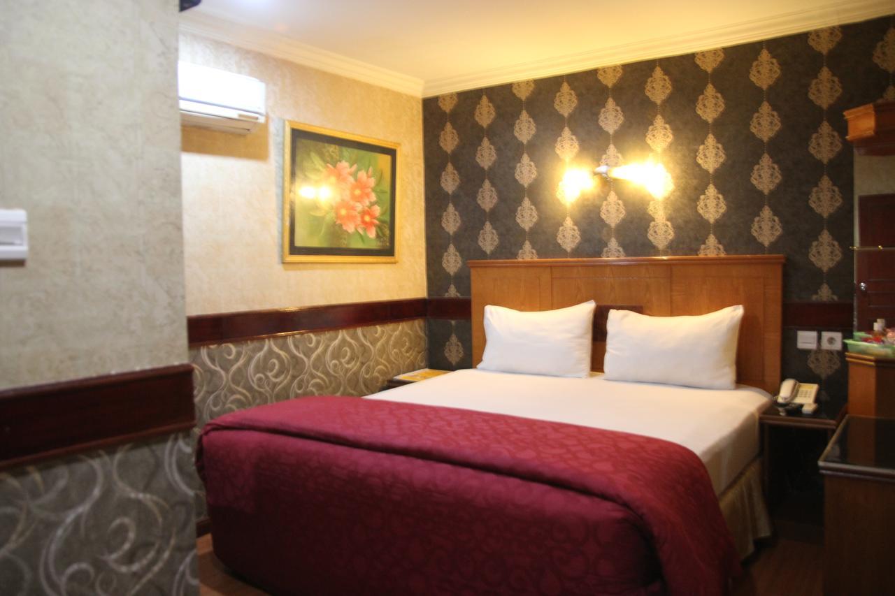 Hotel Menara Lexus Medan Exterior foto