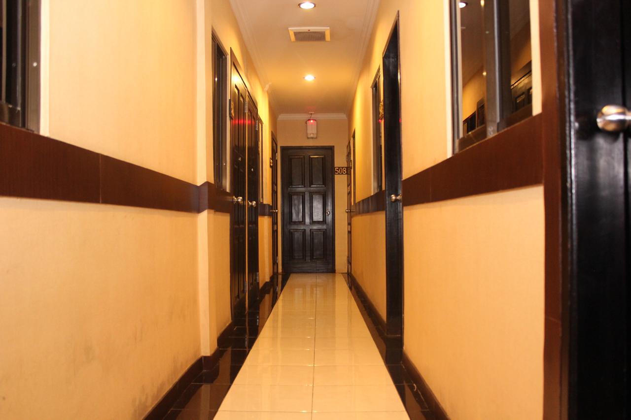 Hotel Menara Lexus Medan Exterior foto